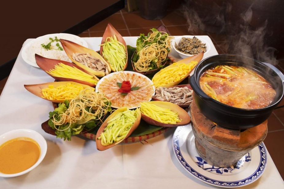 Những Quán Lẩu Thả Mũi Né Ngon Đến Ngỡ Ngàng Bạn Phải Thử 21 quan-lau-tha-mui-ne-ngon-ban-phai-thu-2