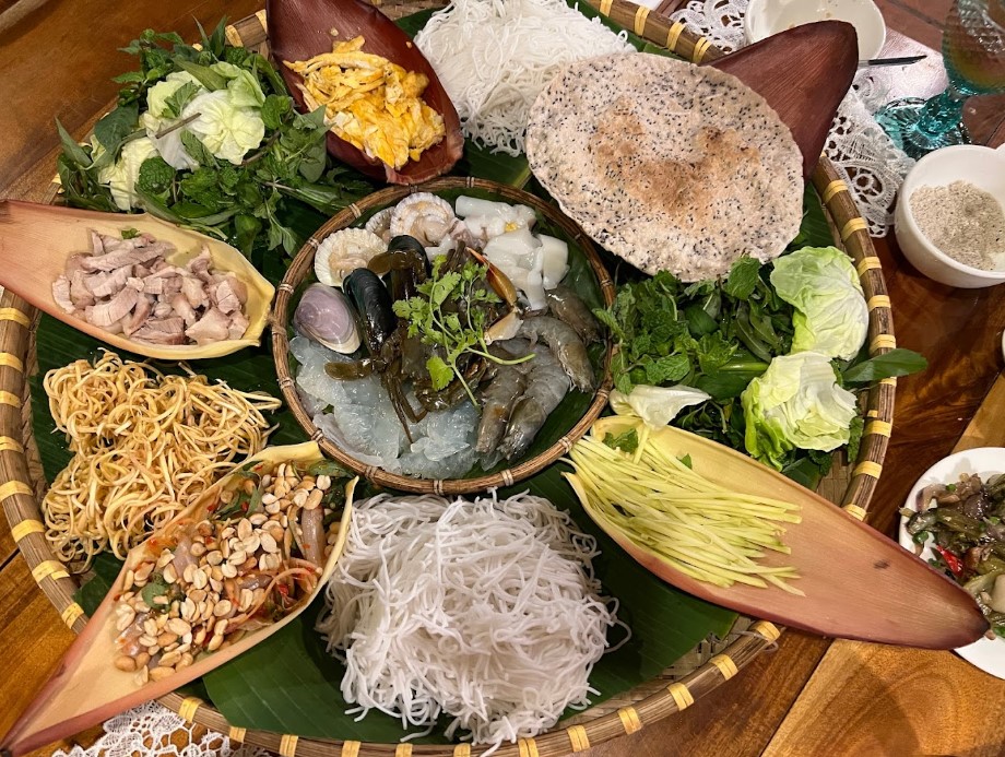 Những Quán Lẩu Thả Mũi Né Ngon Đến Ngỡ Ngàng Bạn Phải Thử 23 quan-lau-tha-mui-ne-ngon-ban-phai-thu-4