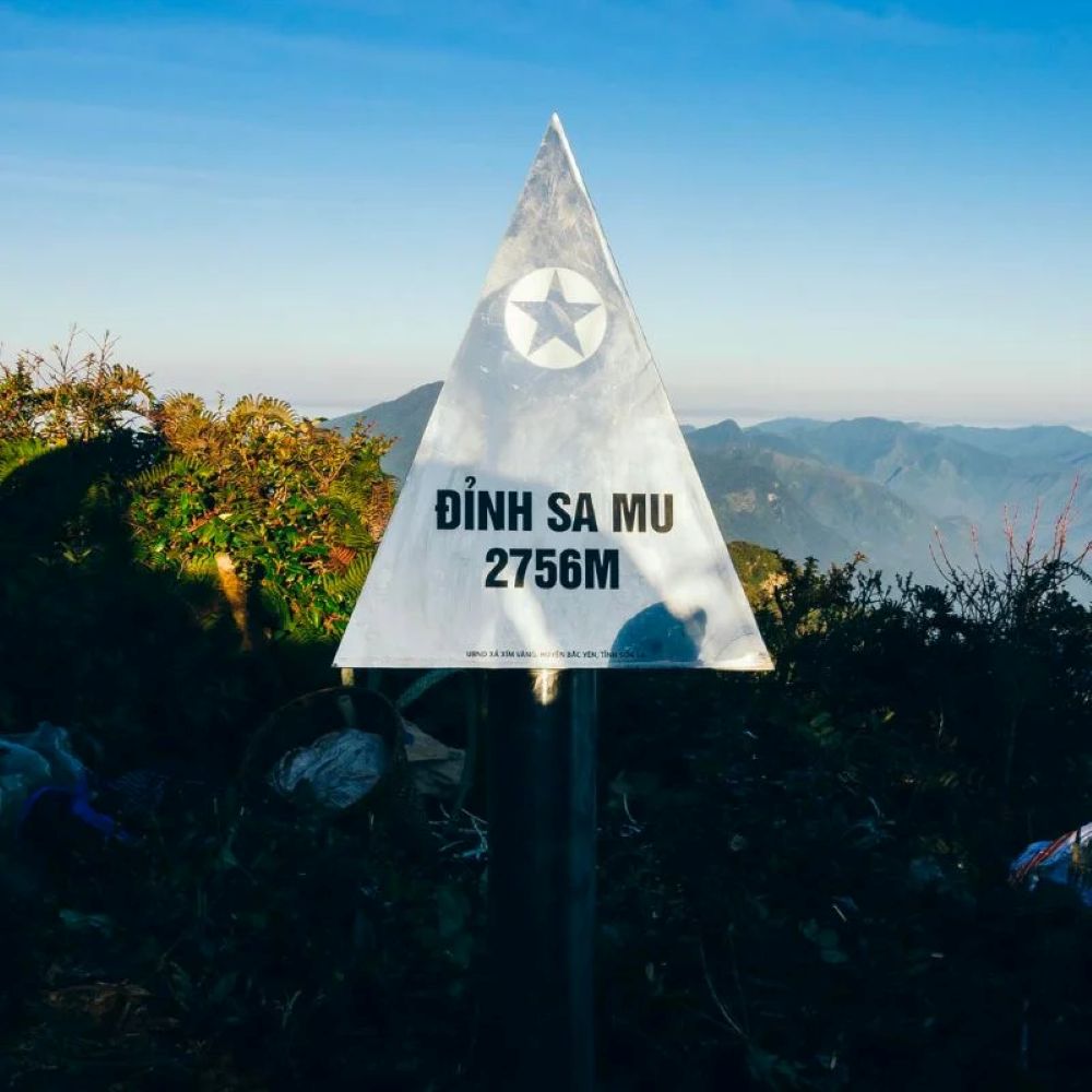 Trekking Đỉnh Sa Mu U Bò Để Khám Phá Vẻ Đẹp Hoang Dã Ma Mị 31 trekking-dinh-sa-mu-u-bo-hoang-da-ma-mi-10