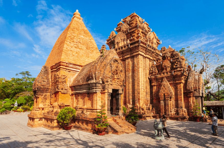 Khám Phá Lầu Ông Hoàng: Địa Điểm Du Lịch Phan Thiết Không Thể Bỏ Lỡ 37 lau ong hoang dia diem du lich phan thiet khong the bo qua 11