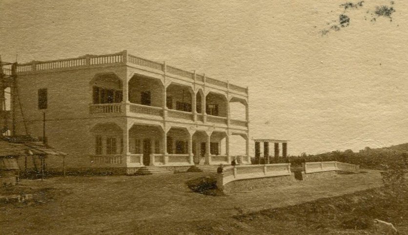 Khám Phá Lầu Ông Hoàng: Địa Điểm Du Lịch Phan Thiết Không Thể Bỏ Lỡ 29 lau ong hoang dia diem du lich phan thiet khong the bo qua 3