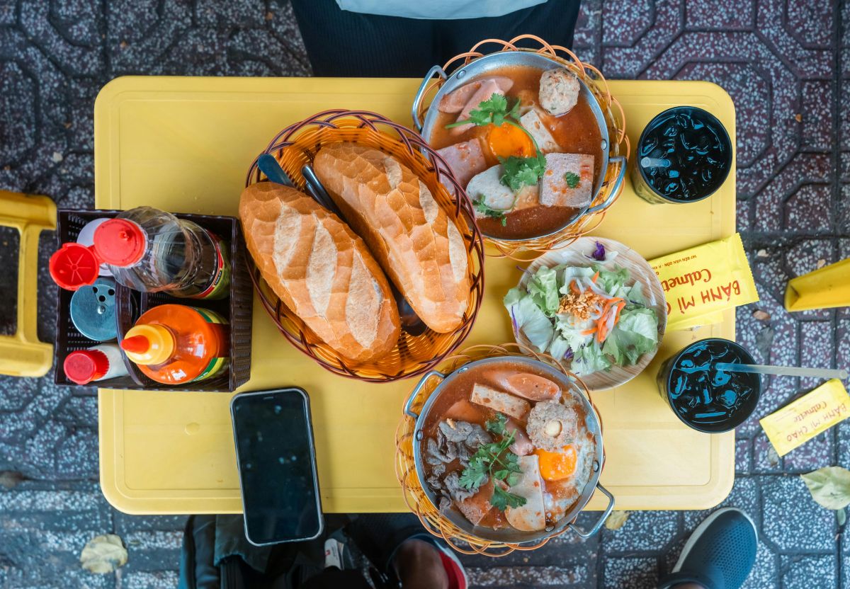 Bánh Mì Xíu Mại Đà Lạt: 6 Quán Ngon Nên Thử Khi Phượt Thành Phố Ngàn Hoa