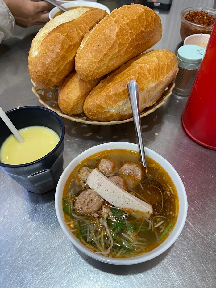 Bánh Mì Xíu Mại Đà Lạt: 6 Quán Ngon Nên Thử Khi Phượt Thành Phố Ngàn Hoa 28 Banh Mi Xiu Mai Da Lat 6 Quan Ngon Nen Thu Khi Phuot Thanh Pho Ngan Hoa 4